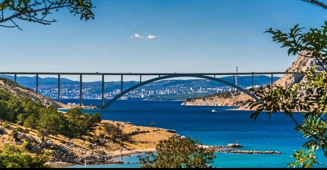 Apartmani Omišalj Exteriör bild