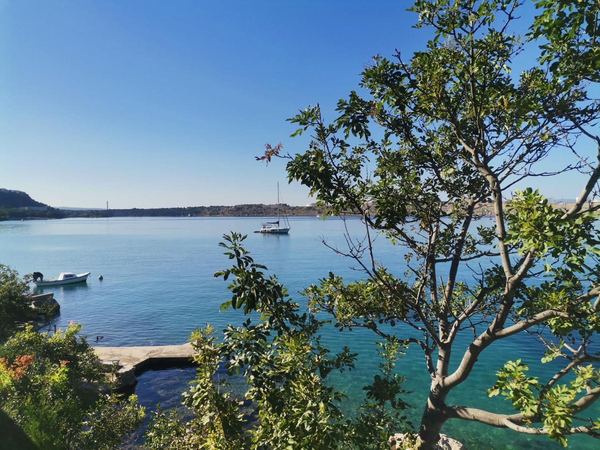 Apartmani Omišalj Exteriör bild