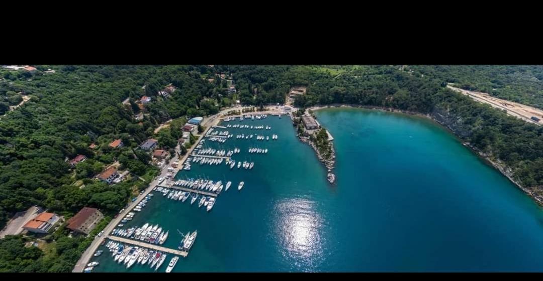 Apartmani Omišalj Exteriör bild