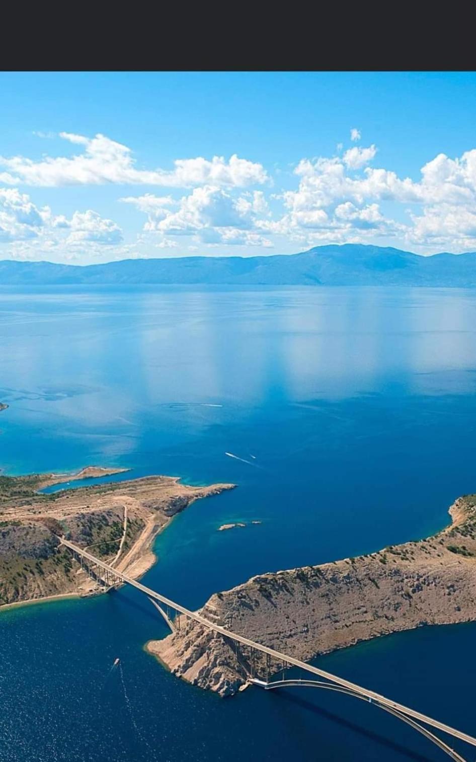Apartmani Omišalj Exteriör bild