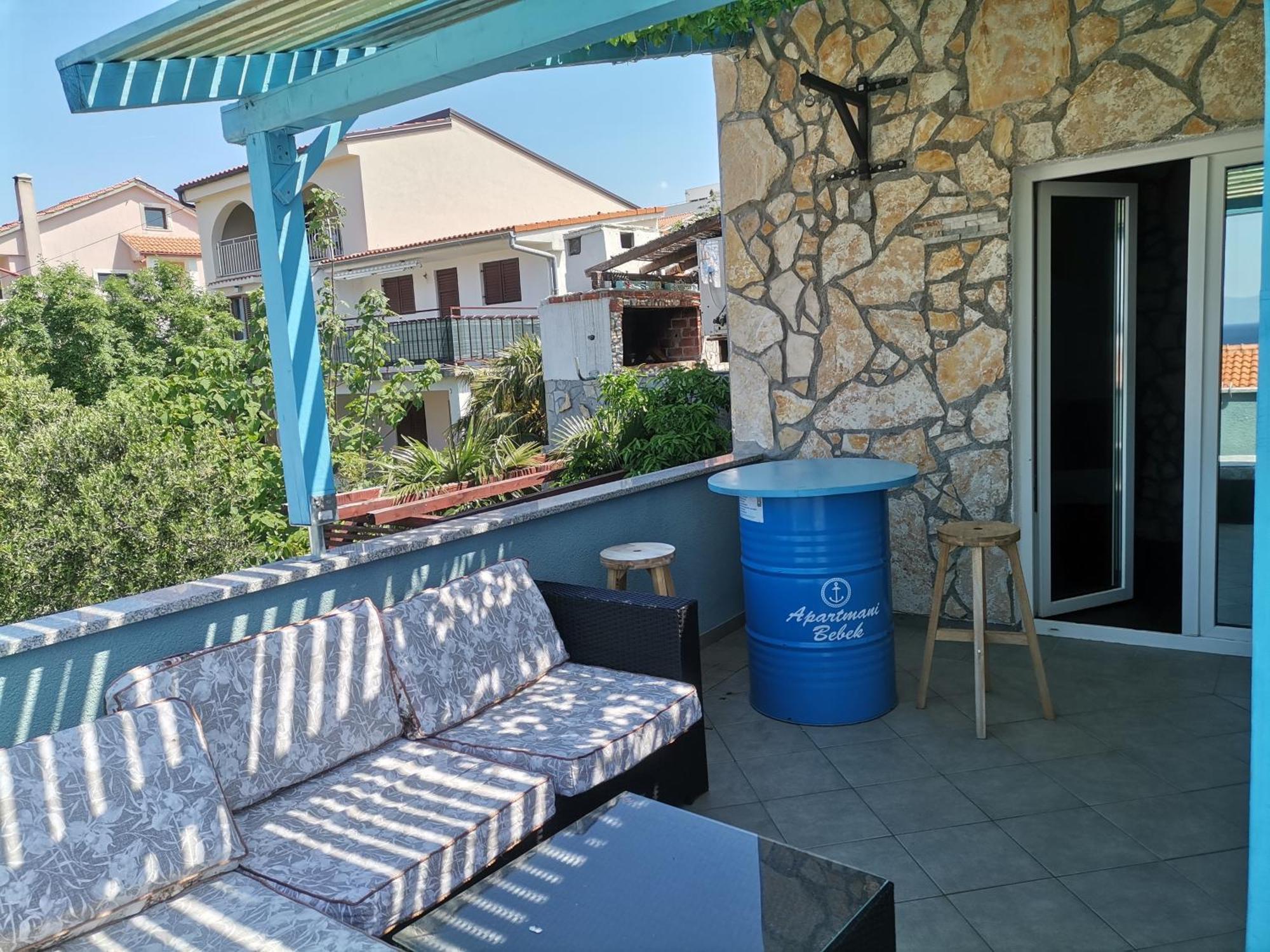 Apartmani Omišalj Exteriör bild